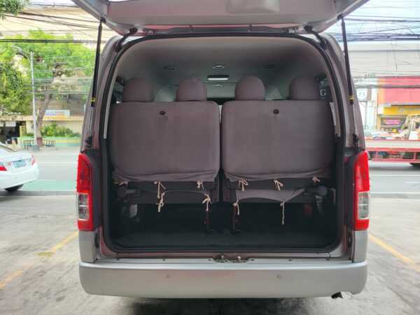 2018 Toyota Hiace Grandia 3.0 GL M/T - Image 14