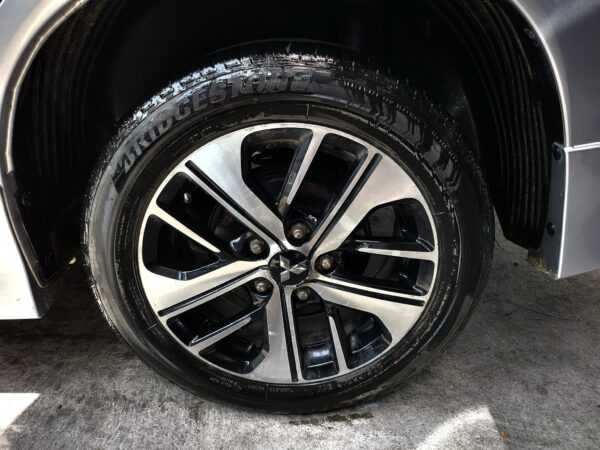 2019 Mitsubishi Xpander 1.5 GLS Sport 19K KM A/T - Image 15