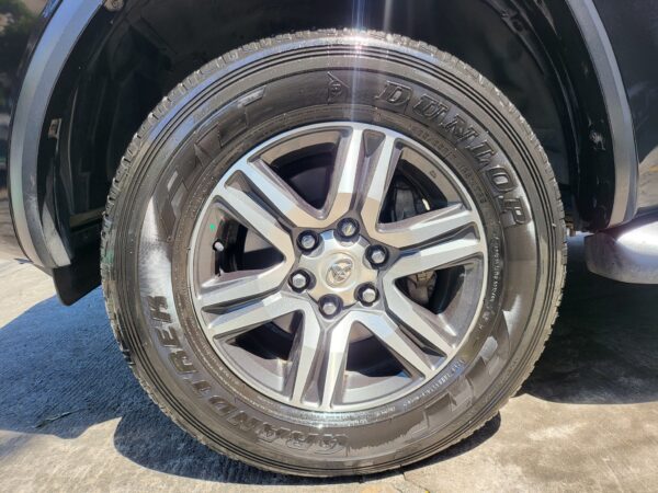 2021 Toyota Fortuner 2.4 G Diesel 20K KM A/T - Image 15