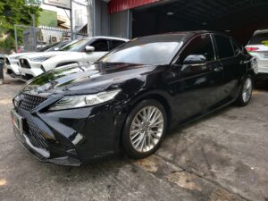 2019 Toyota Camry 2.5 V 30K KM Lexux Look A/T