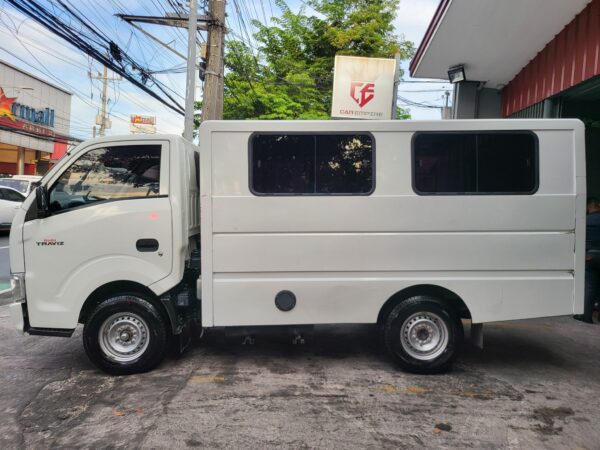 2024 Isuzu Traviz 2.5 Dual Aircon Save 300K From Brand New M/T - Image 3