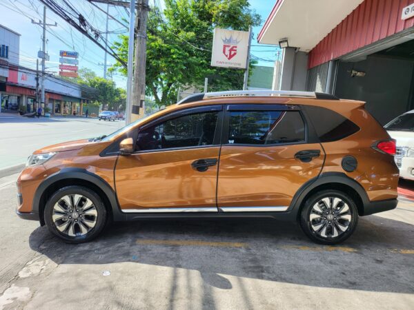 2020 Honda Br-v 1.5 V A/T - Image 3
