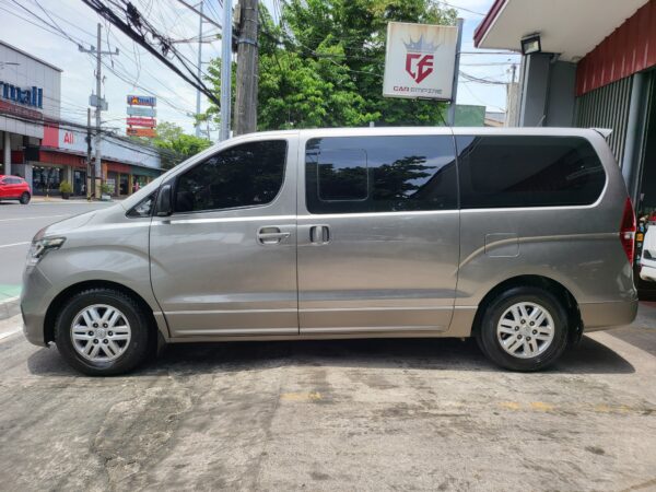 2020 Acquired Hyundai Grand Starex 2.5 VGT A/T - Image 3