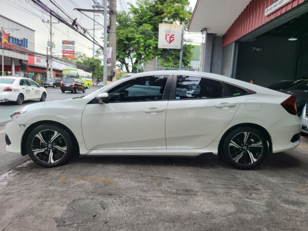 2019 Acquired Honda Civic 1.8 E RS Look 30K KM A/T - Image 3