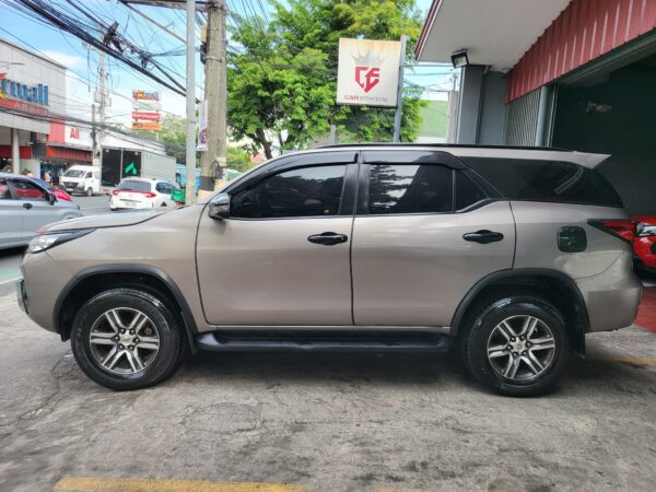 2018 Toyota Fortuner 2.4 G Diesel A/T - Image 3