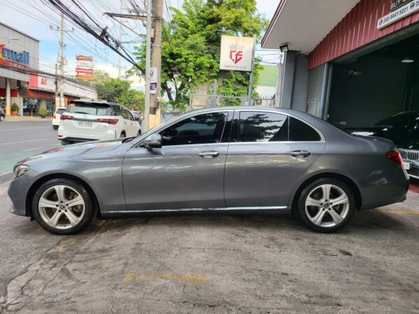2018 Mercedes-Benz E220d 2.0 Avantgarde A/T - Image 3