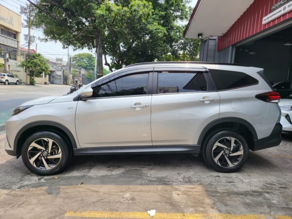 2019 Toyota Rush 1.5 G Casa Maintained A/T - Image 3