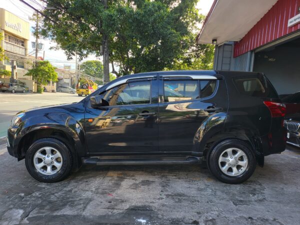 2019 Isuzu Mu-x 1.9 RZ4E Blue Power  A/T - Image 3
