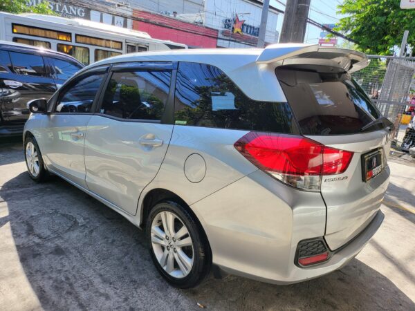 2015 Honda Mobilio 1.5 V A/T - Image 4