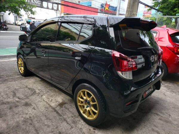 2017 Toyota Wigo 1.0G M/T - Image 4