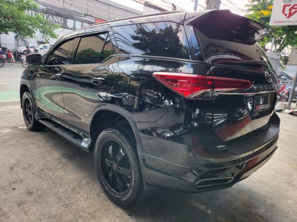 2019 Toyota Fortuner 2.4 G Diesel Loaded Captain Seats A/T - Image 4