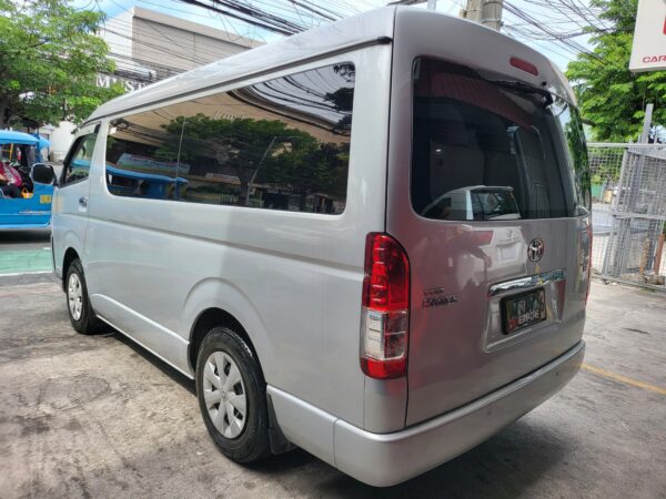 2018 Toyota Hiace Grandia 3.0 GL M/T - Image 4