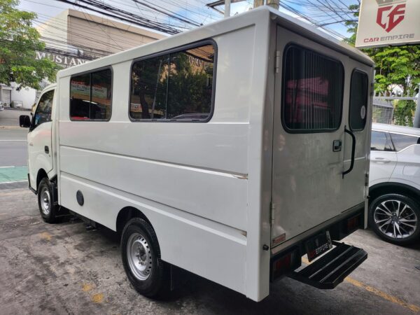 2024 Isuzu Traviz 2.5 Dual Aircon Save 300K From Brand New M/T - Image 4