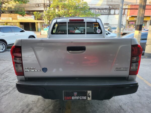 2017 Isuzu Dmax 2017 LT M/T - Image 5