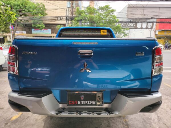 2017 Mitsubishi Strada 2.4 GLS Push Start M/T - Image 5