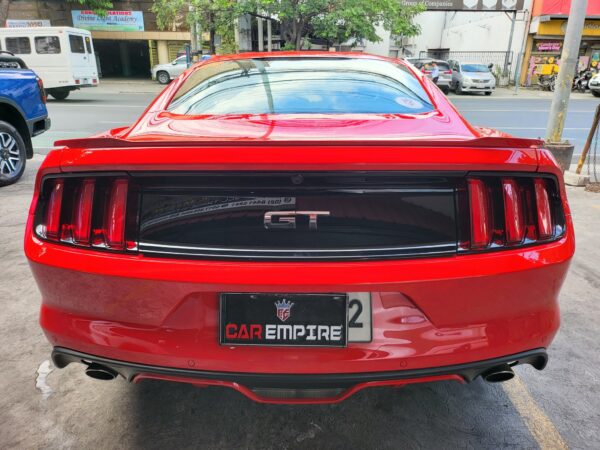 2015 Ford Mustang 5.0 GT 18K KM A/T - Image 5