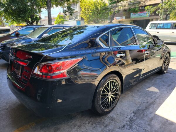 2015 Nissan Altima 3.5 CVT A/T - Image 6