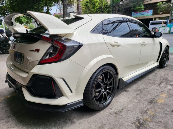 2017 Honda Civic 2.0 Type R W/Original CE28 Mags and Center Caps Worth 300K 9K KM Casa Maintained W/ PPF M/T - Image 6
