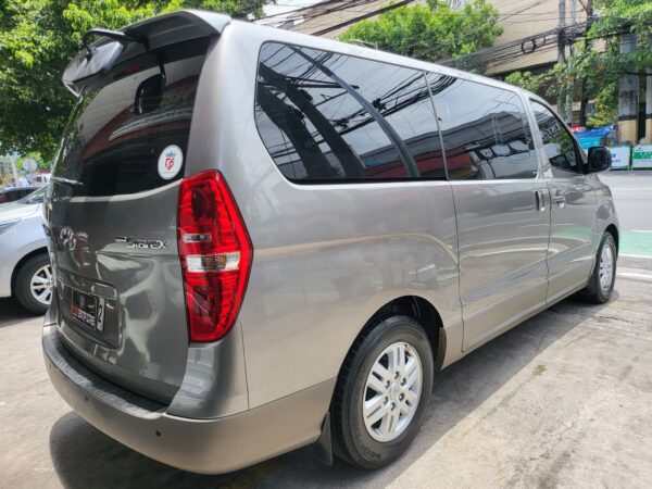 2020 Acquired Hyundai Grand Starex 2.5 VGT A/T - Image 6