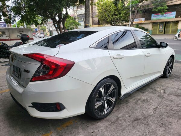 2019 Acquired Honda Civic 1.8 E RS Look 30K KM A/T - Image 6