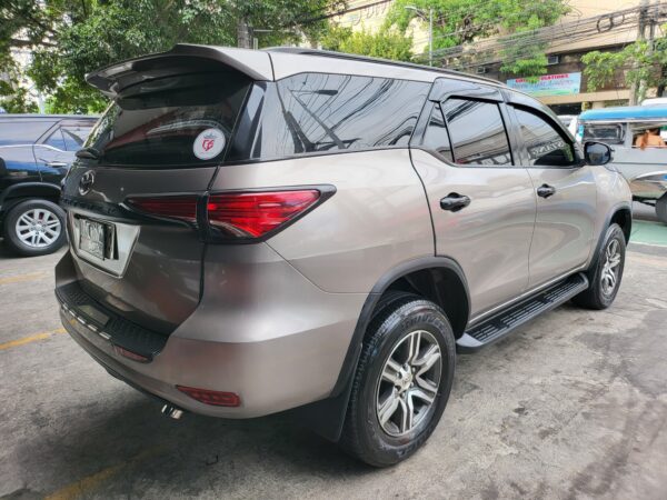 2018 Toyota Fortuner 2.4 G Diesel A/T - Image 6