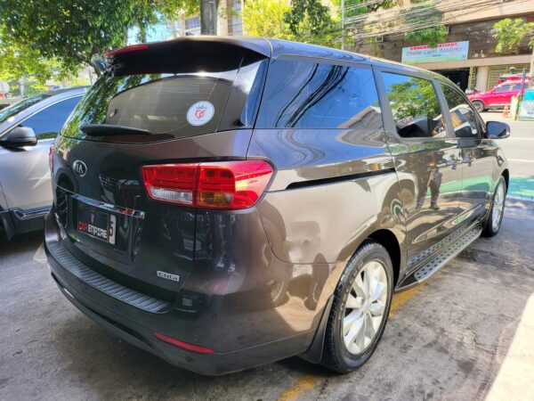 2016 Kia Grand Carnival 2.2 EX A/T - Image 6
