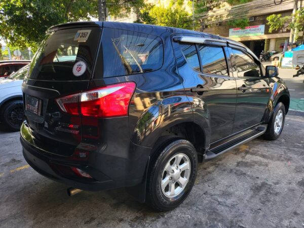 2019 Isuzu Mu-x 1.9 RZ4E Blue Power  A/T - Image 6
