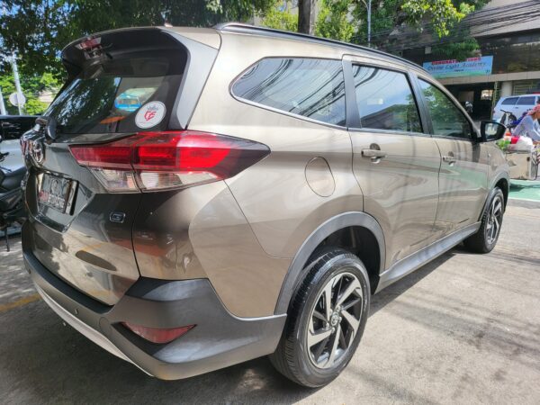 2019 Toyota Rush 1.5 G 40K KM Casa Maintained A/T - Image 6