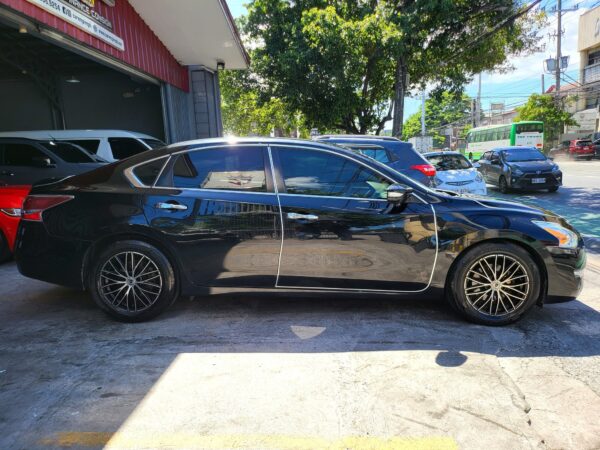 2015 Nissan Altima 3.5 CVT A/T - Image 7