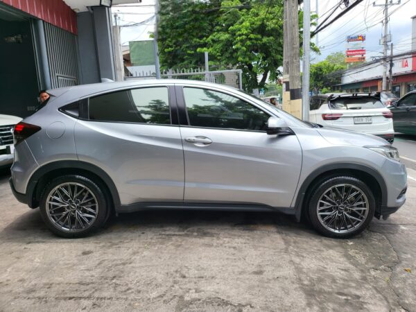 2020 Honda HR-V 1.8 E A/T - Image 7