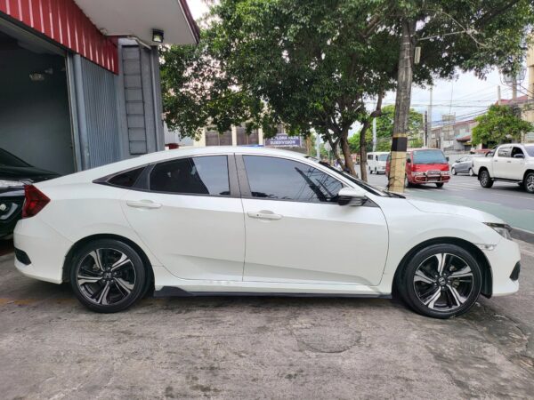 2019 Acquired Honda Civic 1.8 E RS Look 30K KM A/T - Image 7