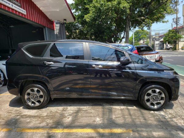 2023 Hyundai Stargazer 1.5 GLS Premium IVT Save 500k From Brand New  A/T - Image 7