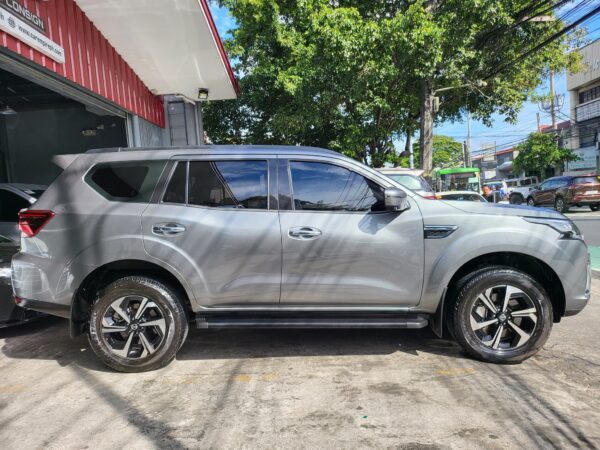 2025 Nissan Terra 2.5 VE 1K KM Almost Brand New Save 400K From Brand New A/T - Image 7