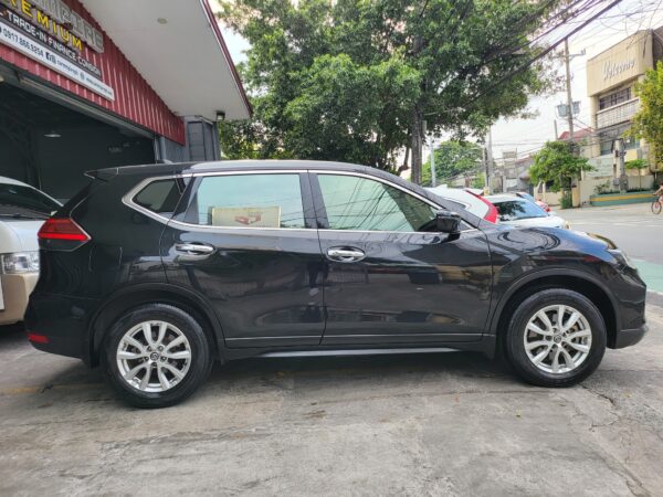 2018 Nissan X-Trail 2.0 CVT 30K KM A/T - Image 8