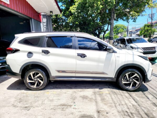 2022 Toyota Rush 1.5 GR-S 20K KM A/T - Image 7