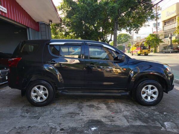 2019 Isuzu Mu-x 1.9 RZ4E Blue Power  A/T - Image 7