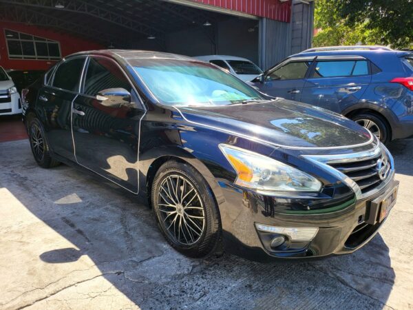2015 Nissan Altima 3.5 CVT A/T - Image 8