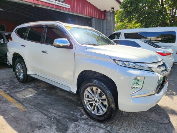 2023 Mitsubishi Montero Sport 2.4 GLS 15K KM A/T - Image 8