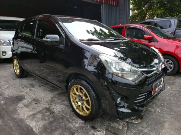 2017 Toyota Wigo 1.0G M/T - Image 8