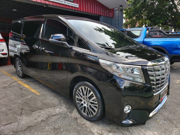 2018 Toyota Alphard 3.5 20K KM A/T - Image 8