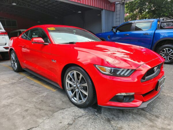 2015 Ford Mustang 5.0 GT 18K KM A/T - Image 8