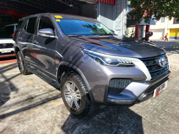 2022 Toyota Fortuner 2.4 G Diesel 20K KM A/T - Image 8
