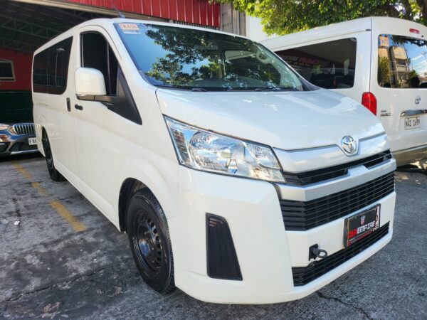 2020 Toyota Hiace Commuter 2.7 Deluxe M/T - Image 8