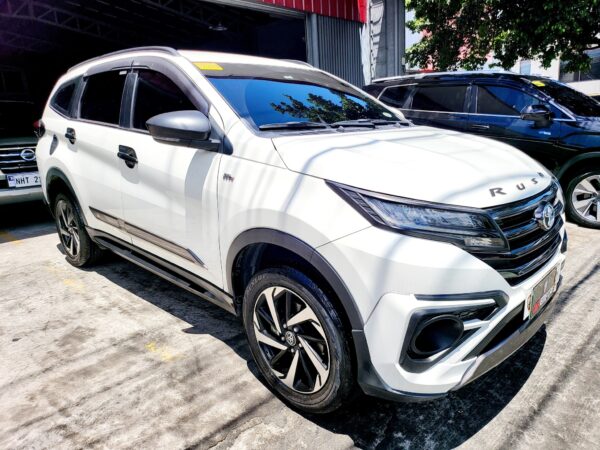 2022 Toyota Rush 1.5 GR-S 20K KM A/T - Image 8