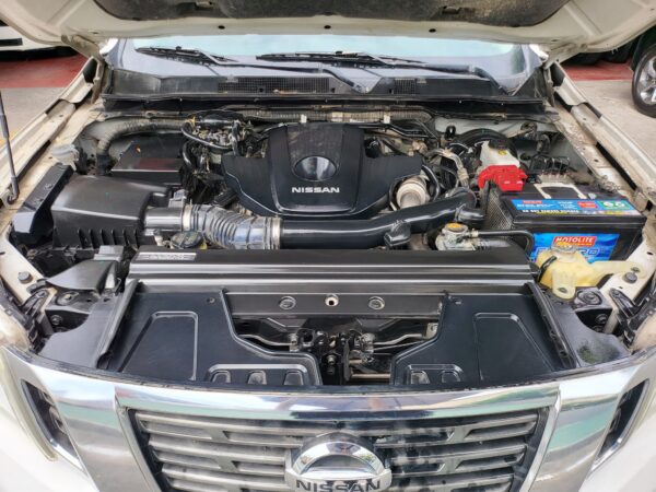 2019 Nissan Navara 2.5 VL 4x4 30K KM A/T - Image 9