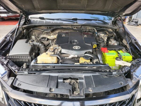 2019 Toyota Fortuner 2.4 G Diesel Loaded Captain Seats A/T - Image 9
