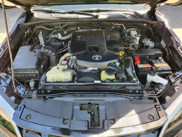 2021 Toyota Fortuner 2.4 G Diesel 20K KM A/T - Image 9
