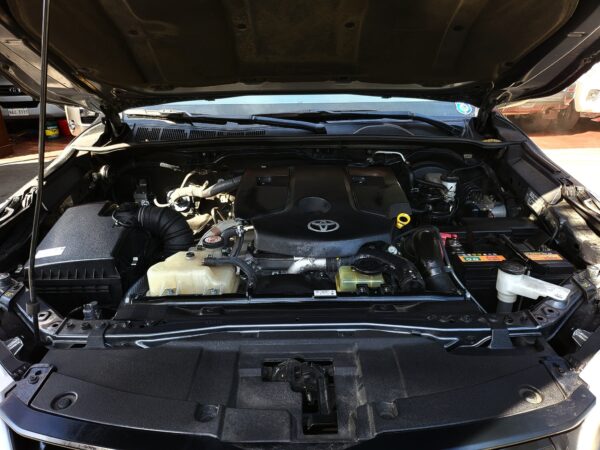 2022 Toyota Fortuner 2.4 G Diesel 20K KM A/T - Image 9