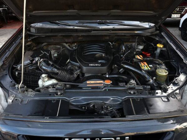 2019 Isuzu Mu-x 1.9 RZ4E Blue Power  A/T - Image 9