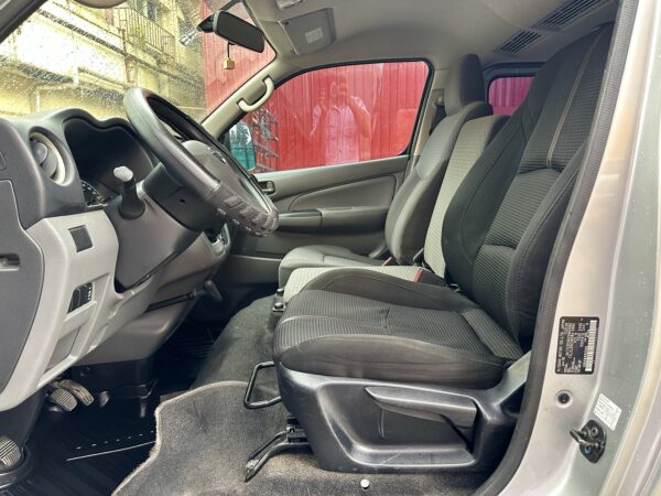 2020 Nissan NV350 2.5 Urvan M/T/5 - Image 11